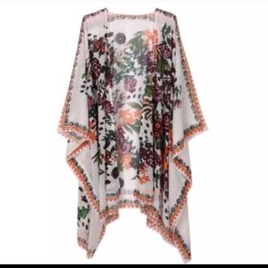 Kimono Oversized Floral and Flowing
